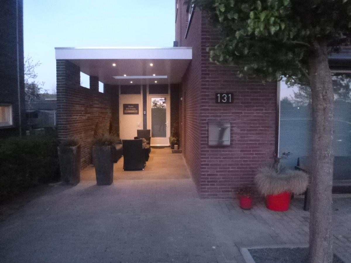 Elvis Presley Private Studio With Kitchen And Airconditioning Goes Zewnętrze zdjęcie